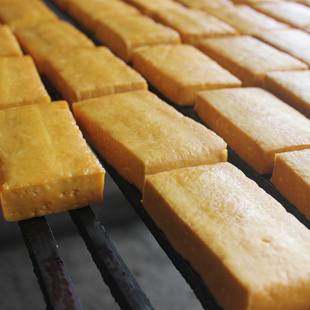 湖南新化特产白溪烟熏豆腐干 农家手工散装手磨柴火香干 厚嫩豆干