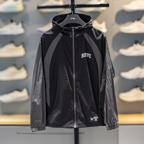 李宁运动风衣防晒柔软亲肤