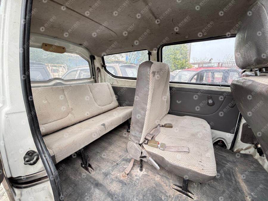 4月16日泸州市川EA23L7长安牌小型面包车一辆网络拍卖公告