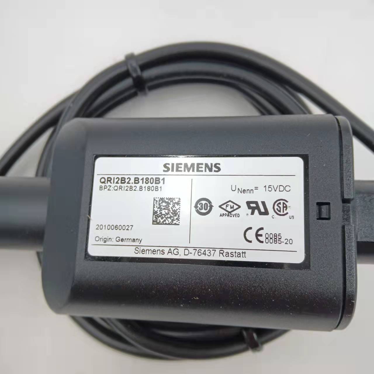 西门子SIEMENS火焰探测器 燃烧机配件 电眼QRI2B2.B180B1原装全新