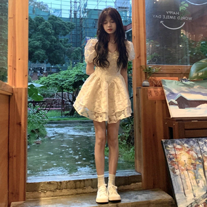 夏季网红爆款温柔风法式蓬蓬裙少女甜美提花气质收腰公主裙连衣裙