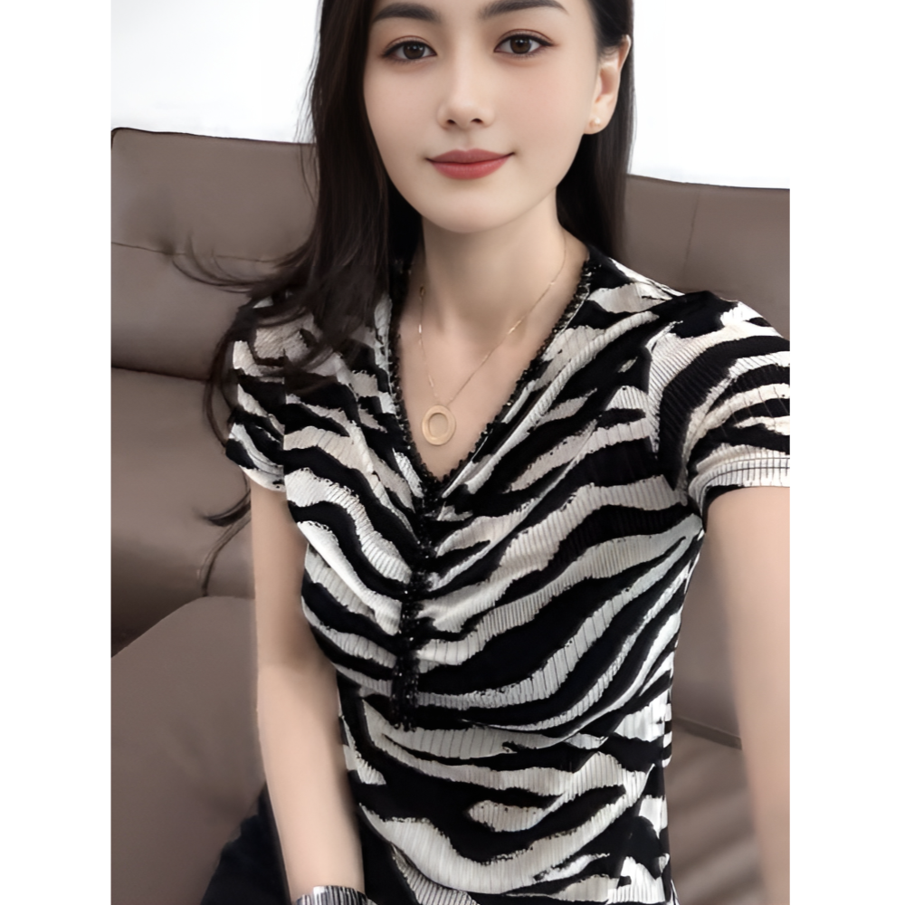 夏季新款时尚钉珠短袖T恤女设计感豹纹洋气V领修身显瘦网纱上衣