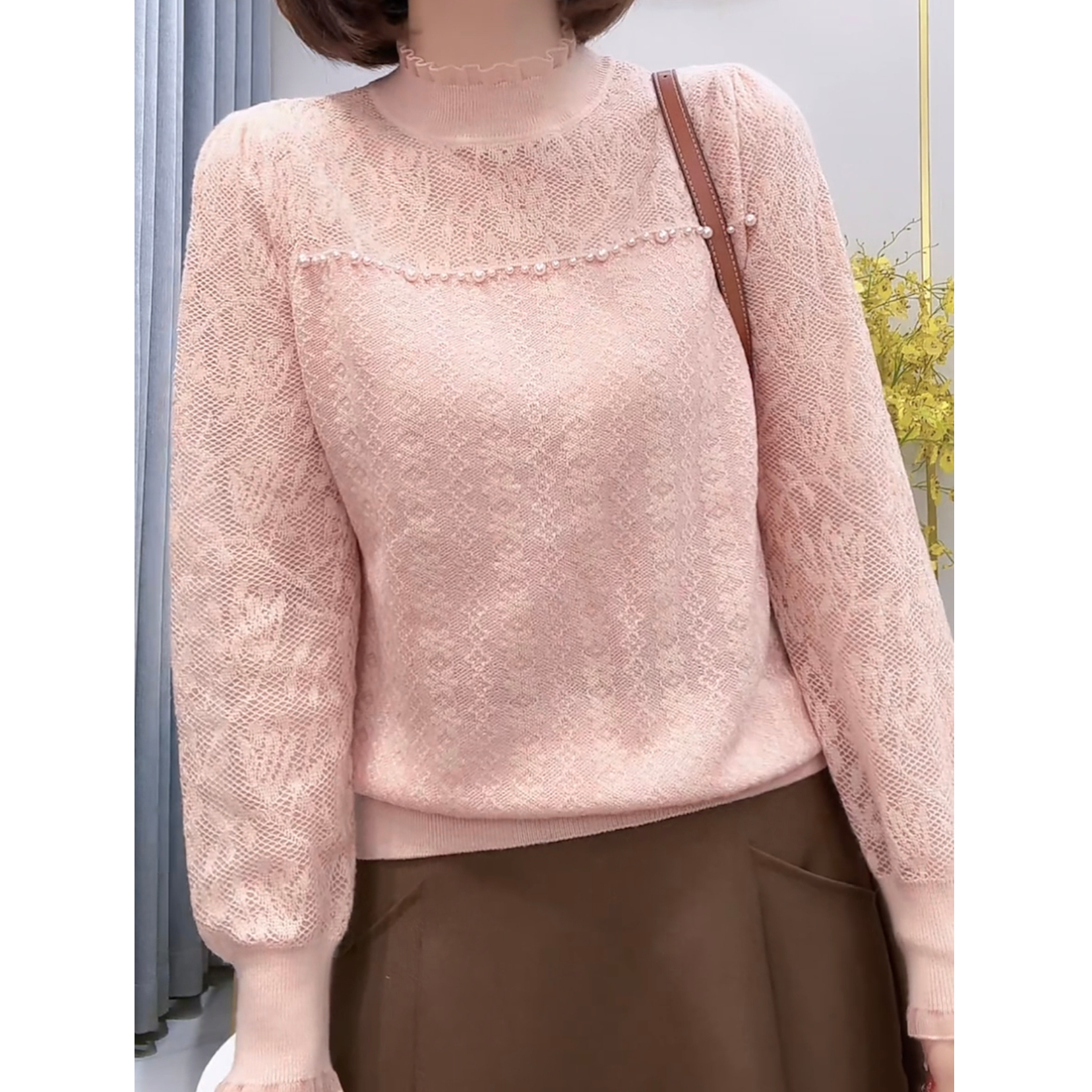 半高领针织打底衫女长袖2025秋冬季新款时尚洋气钉珠镂空内搭上衣