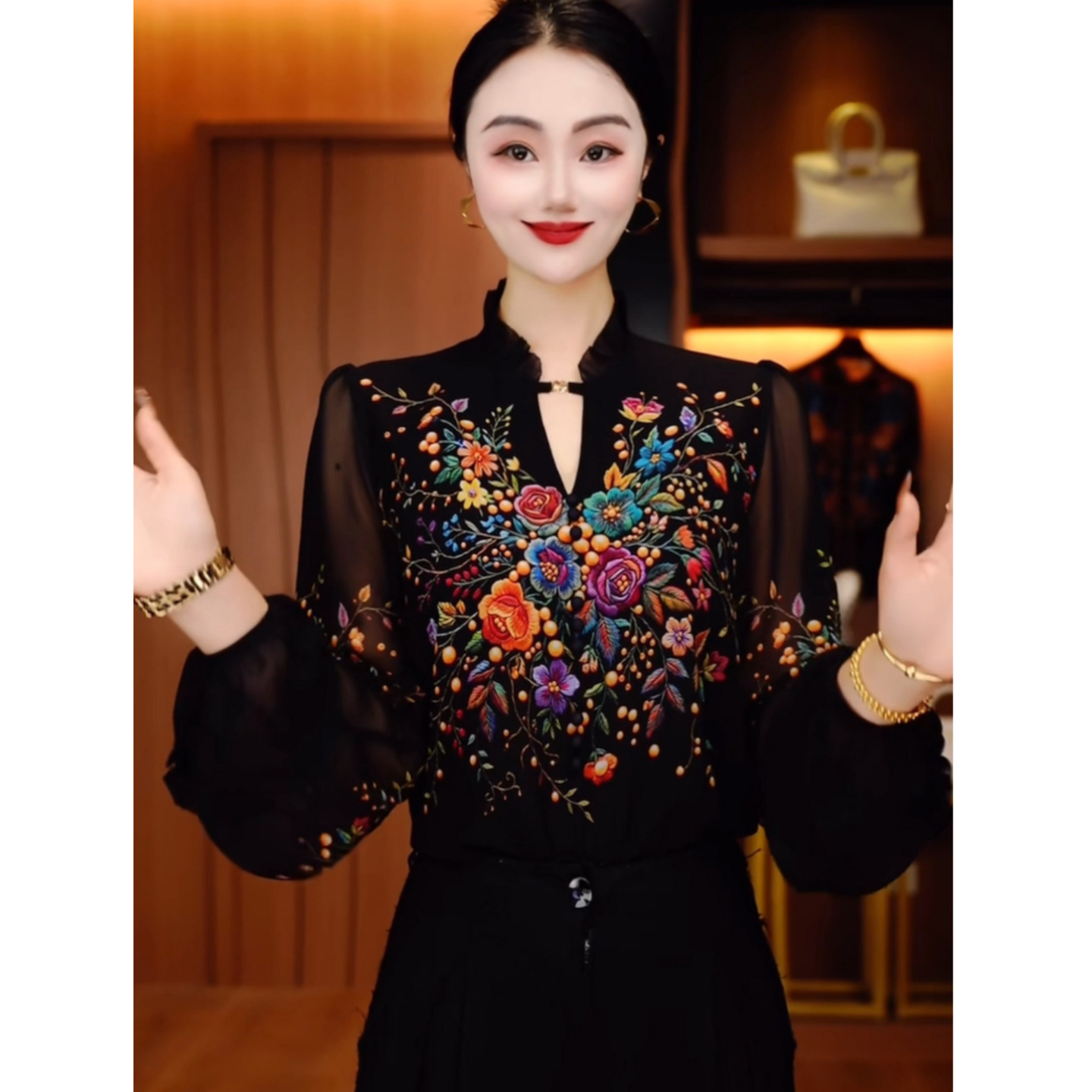 春季V领花色薄款长袖衬衫女气质优雅妈妈装小衫套头宽松遮肉衬衣