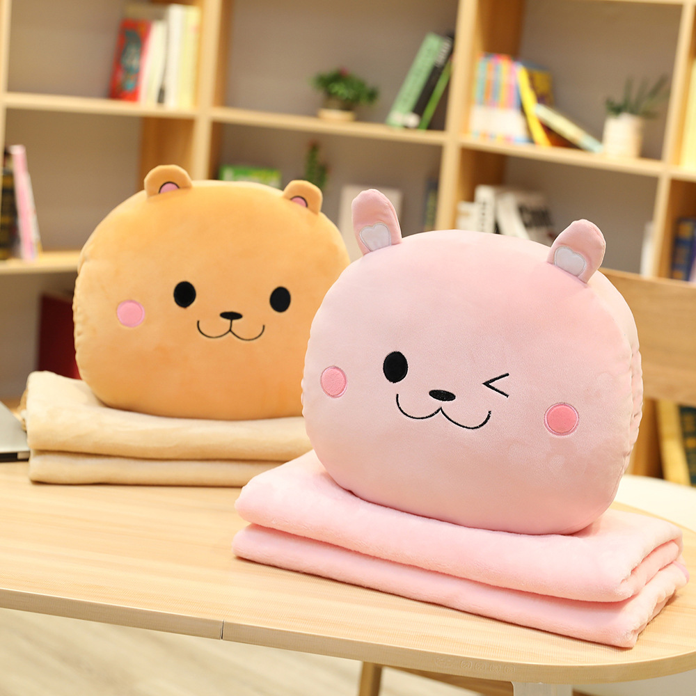 抱枕被子两用办公室暖手午睡枕头汽车内靠垫空调毯靠枕三合一毯子