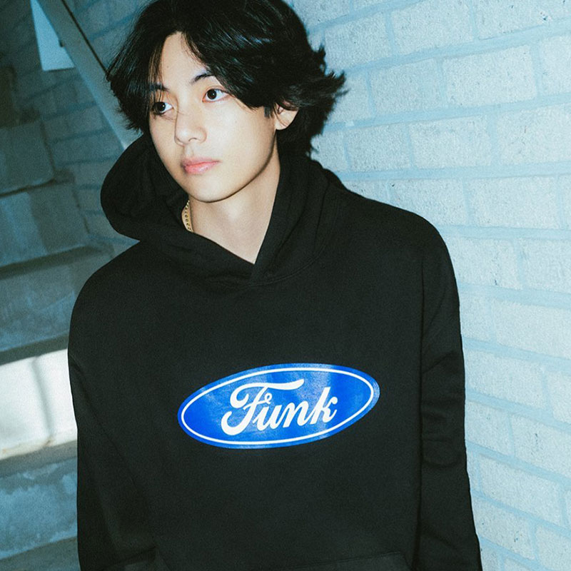 金泰亨Layover周边同款衣服宽松印花套头卫衣薄款加绒秋冬打歌服