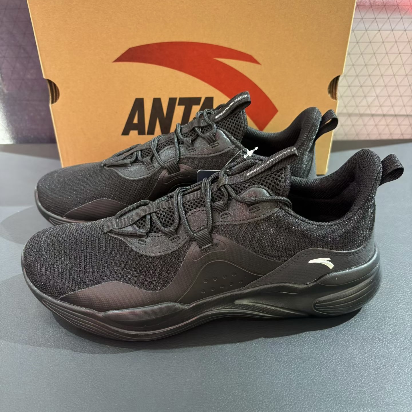 安踏五岳综训鞋男鞋春秋冬透气软底减震回弹跳绳运动鞋112437707