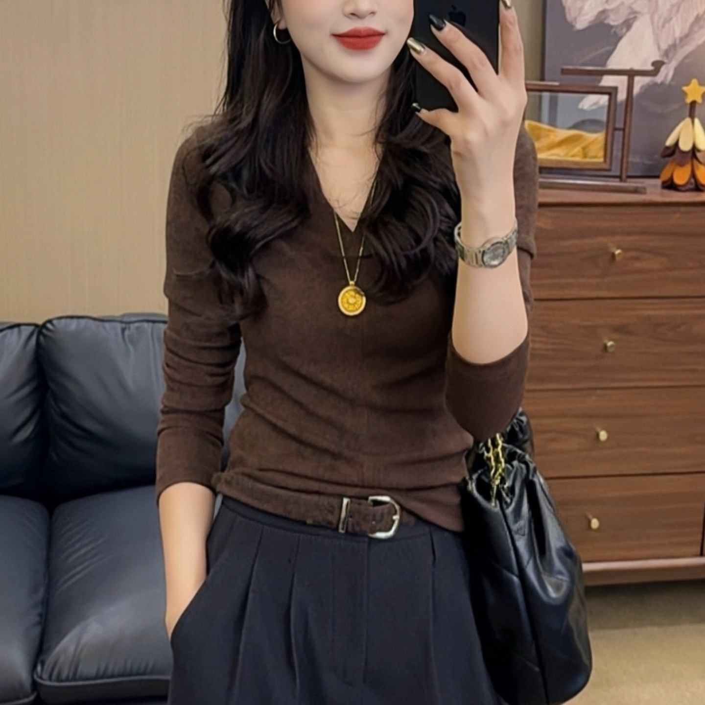 韩版时尚基础款V领长袖T恤女款2025新款洋气减龄宽松百搭休闲