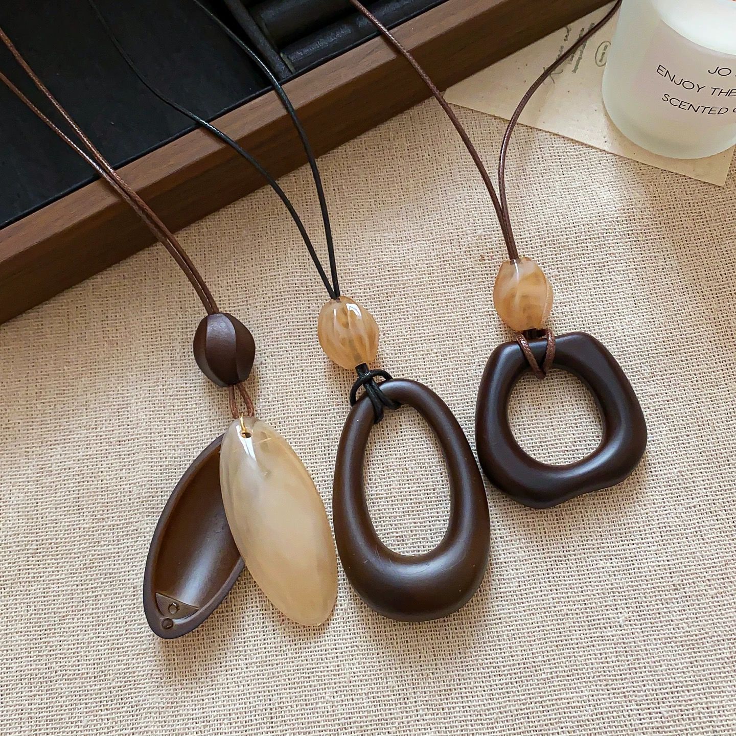 新中式椭圆几何项链女2025新款民族风复古小众配饰吊坠挂脖毛衣链