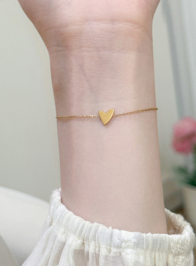 高保色！简约日常镀金小爱心手链细百搭不过时桃心钛钢水洗不掉色