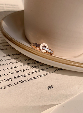 轻奢白贝母ins潮风网红钛钢戒指