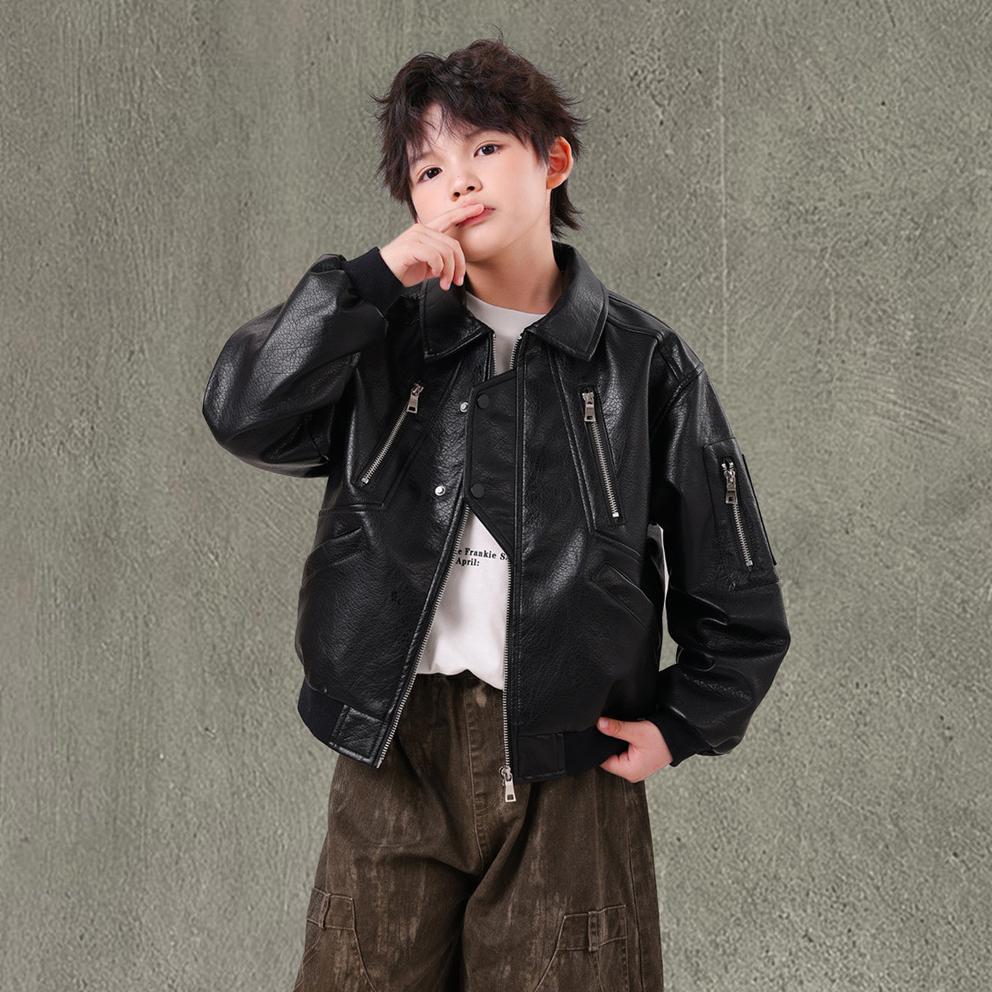 男童翻领皮夹克2026秋季新款儿童机车皮衣男孩潮酷百搭宝宝外套潮