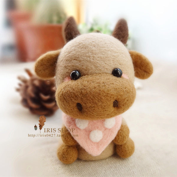 iris手作羊毛毡成品原创手工小牛生肖摆件钥匙扣车挂件生日礼物