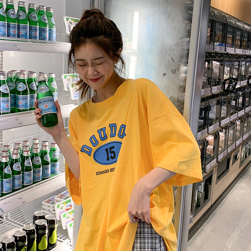 Real shot short sleeve T-shirt girl