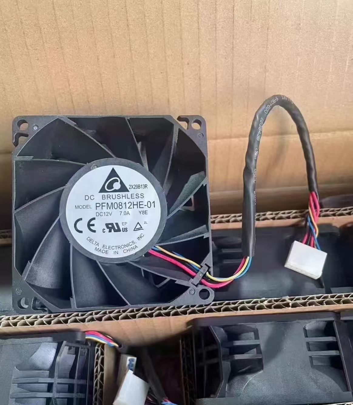 AA PFM0812HE-01 8038 12V 7.00A大功率超暴力风机