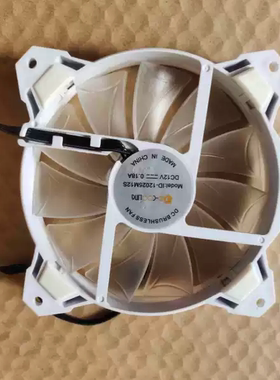 ⅠD-COOLING SF-12025水冷排风扇机箱无光静音1800转0.2A 4针