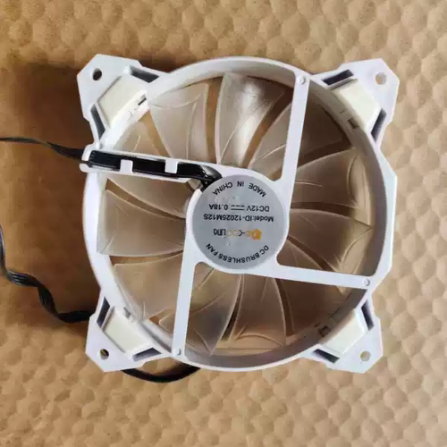 ⅠD-COOLING SF-12025水冷排风扇机箱无光静音1800转0.2A 4针