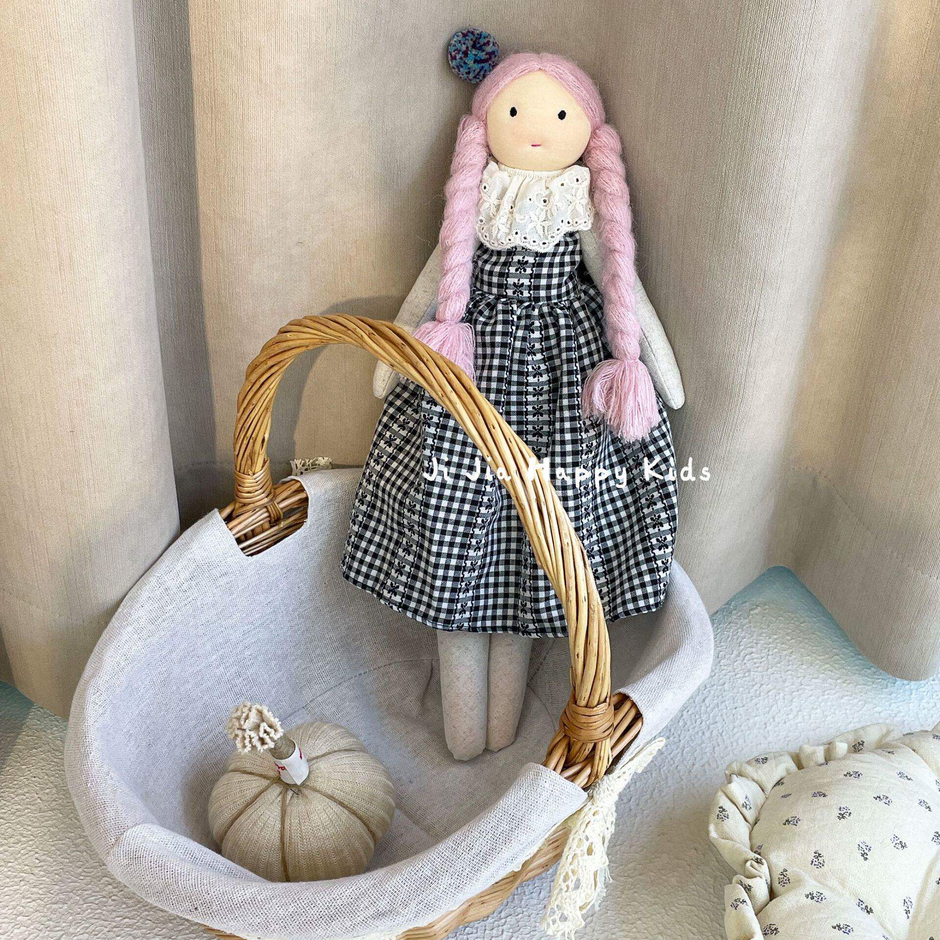 韩系手工布艺碎花裙娃娃玩偶可爱麻花辫公仔陪伴布偶女孩礼物