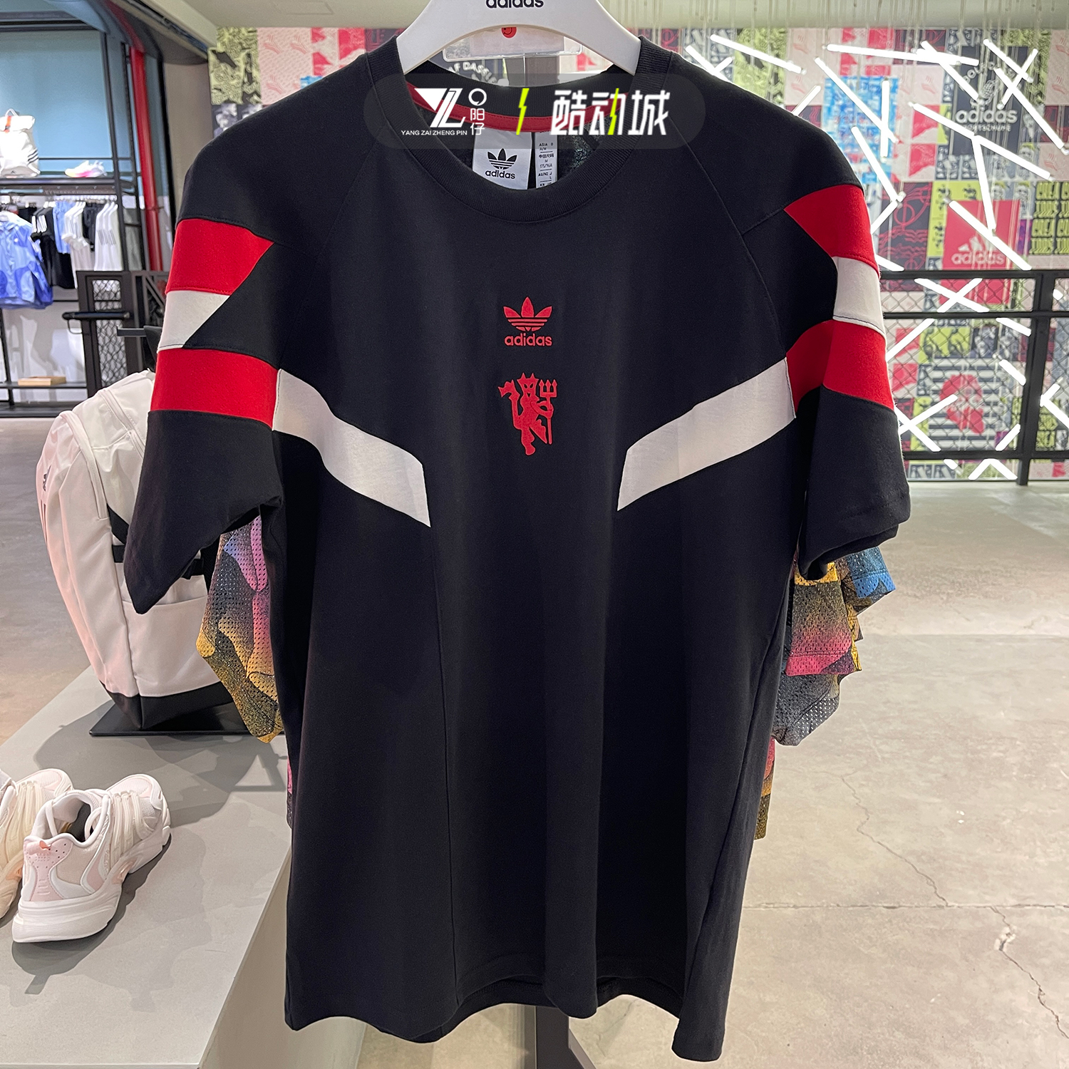 正品Adidas男子运动休闲透气半袖