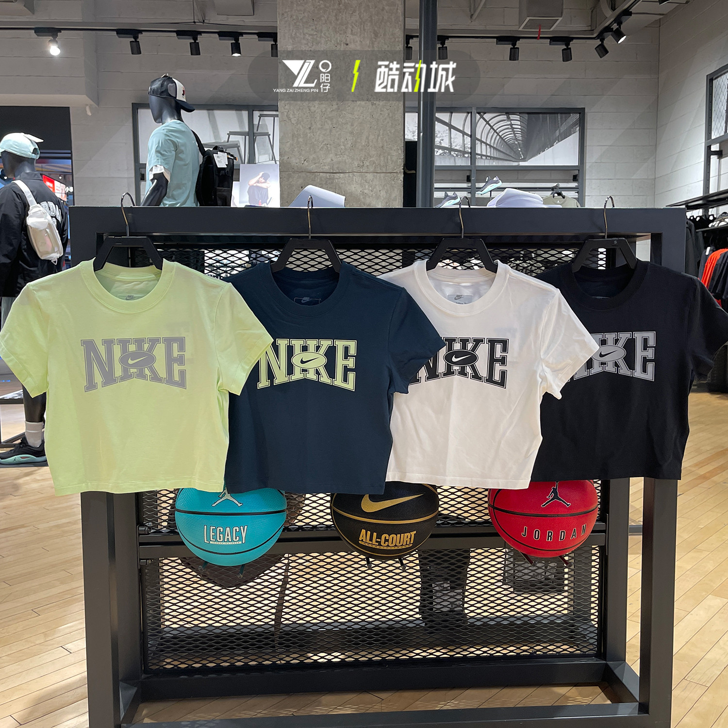 专柜正品耐克女子休闲运动T恤