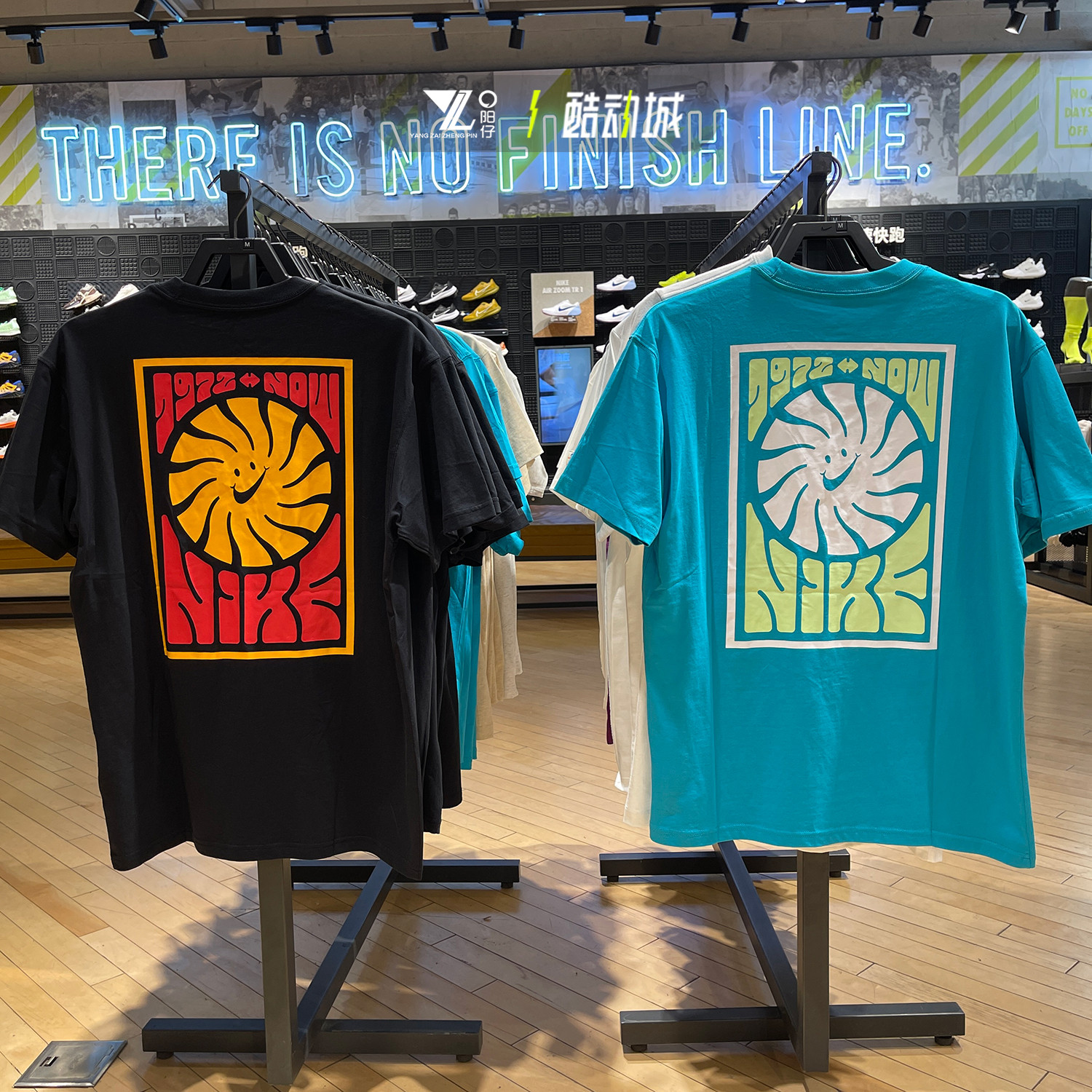 耐克男子印花运动训练休闲短袖