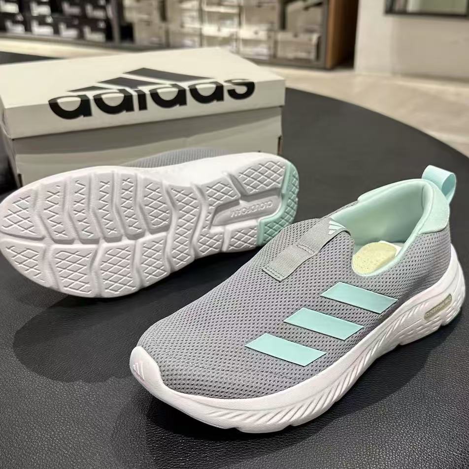 专柜正品Adidas女子简约运动鞋