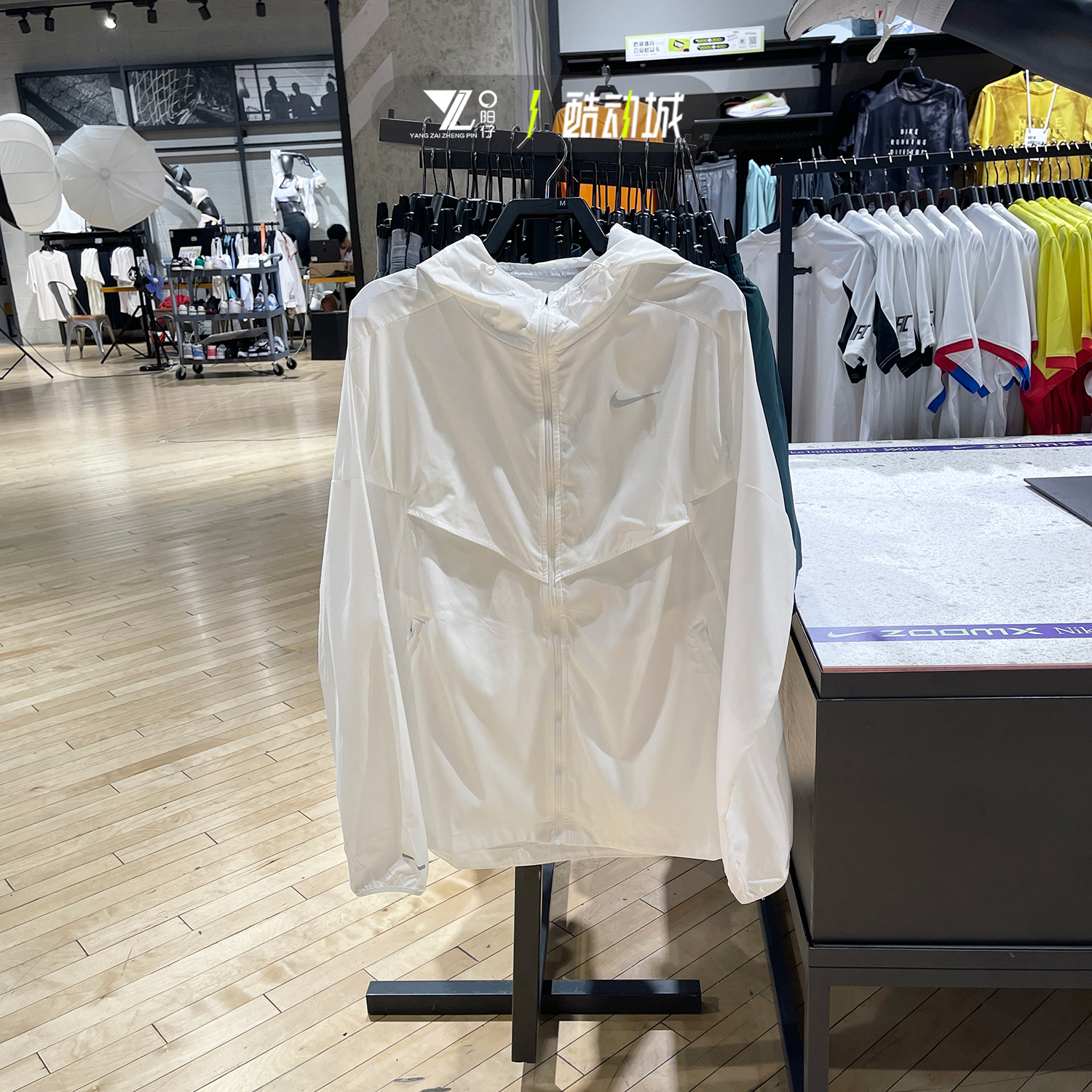 耐克男子透气防晒休闲运动外套