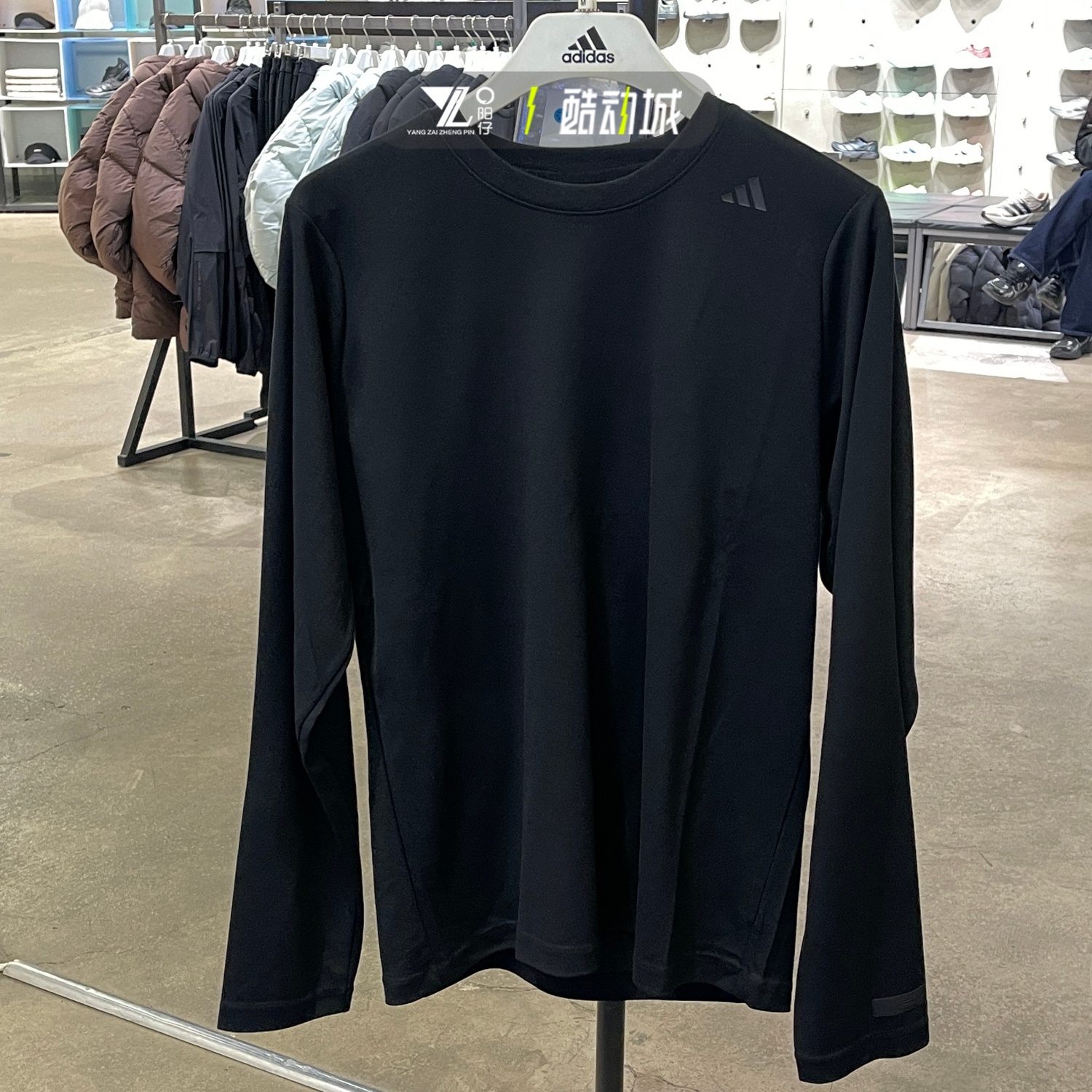 阿迪达斯冬新款武宗系列运动T恤