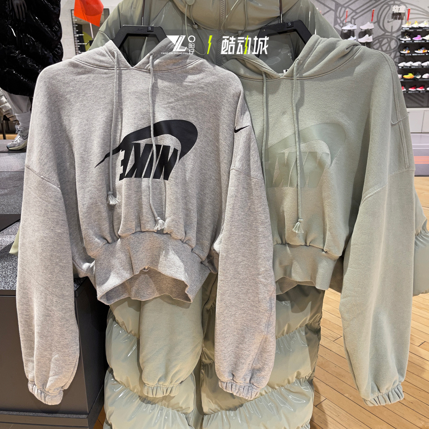 专柜正品耐克女子休闲连帽卫衣