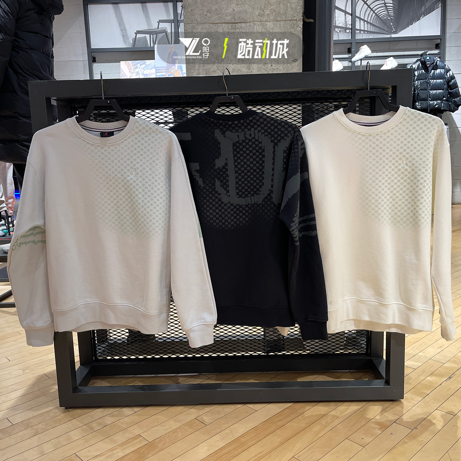 专柜正品耐克男休闲印花圆领卫衣