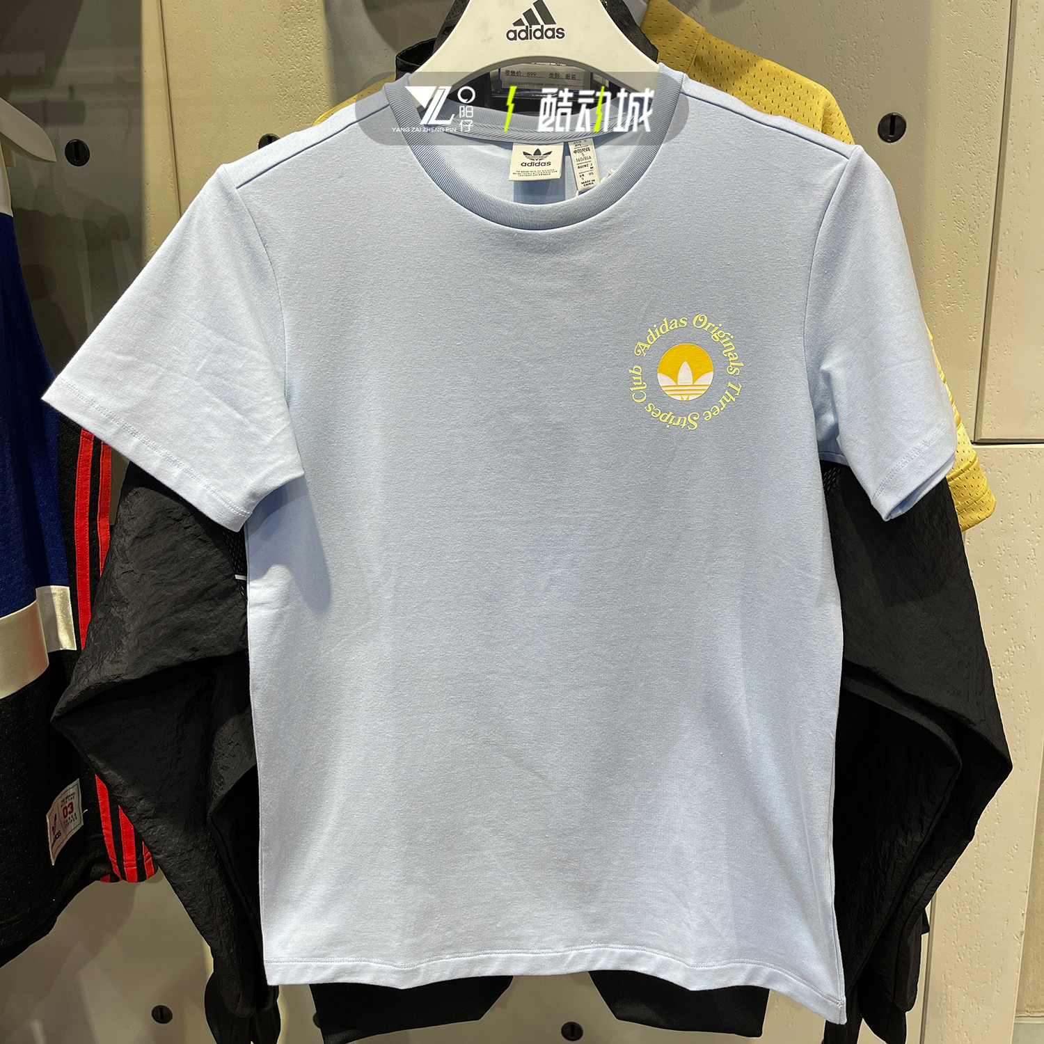 阿迪达斯女子运动休闲透气半袖