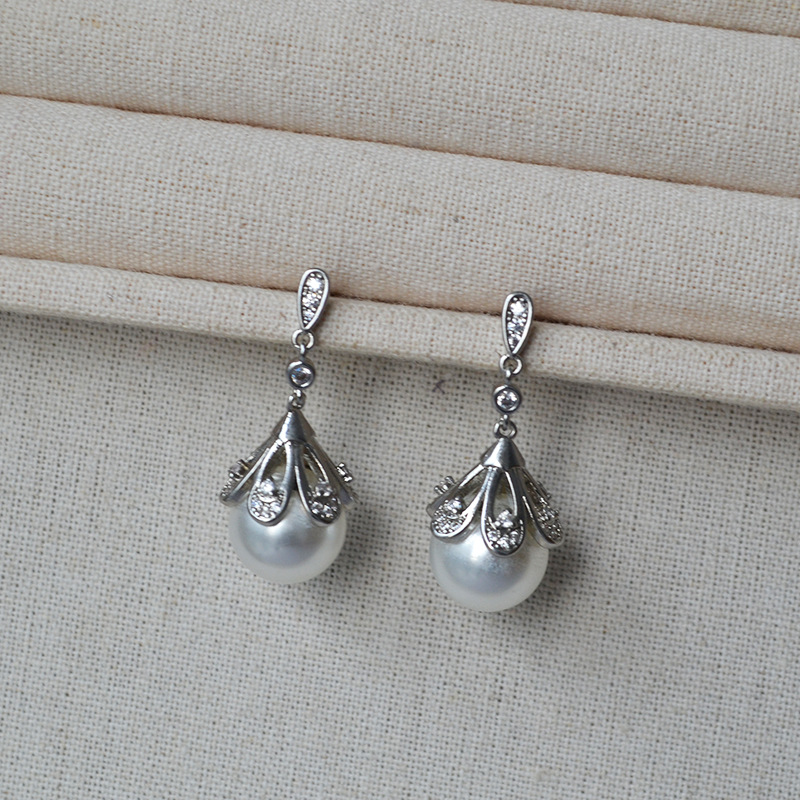 日韩小众设计复古银色锆石闪钻花朵仿珍珠925银针气质耳钉耳饰女