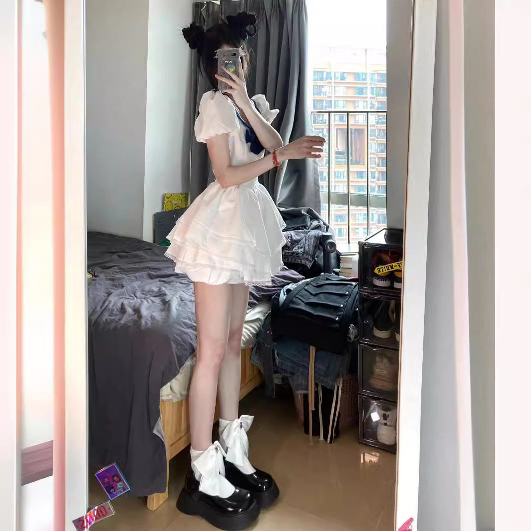 海军领连衣裙女夏季甜美辣妹纯欲初恋在逃公主裙日系收腰蓬蓬裙