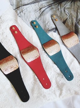 新款时尚帅气宽边PU皮革女手镯