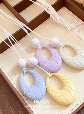 2026新款爆款蓝色椭圆吊坠项链轻奢高级感长款毛衣链小众挂脖配饰