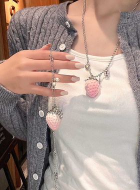 韩国东大门锆石爱心植绒草莓吊坠项链甜美锁骨链小清新百搭饰品女