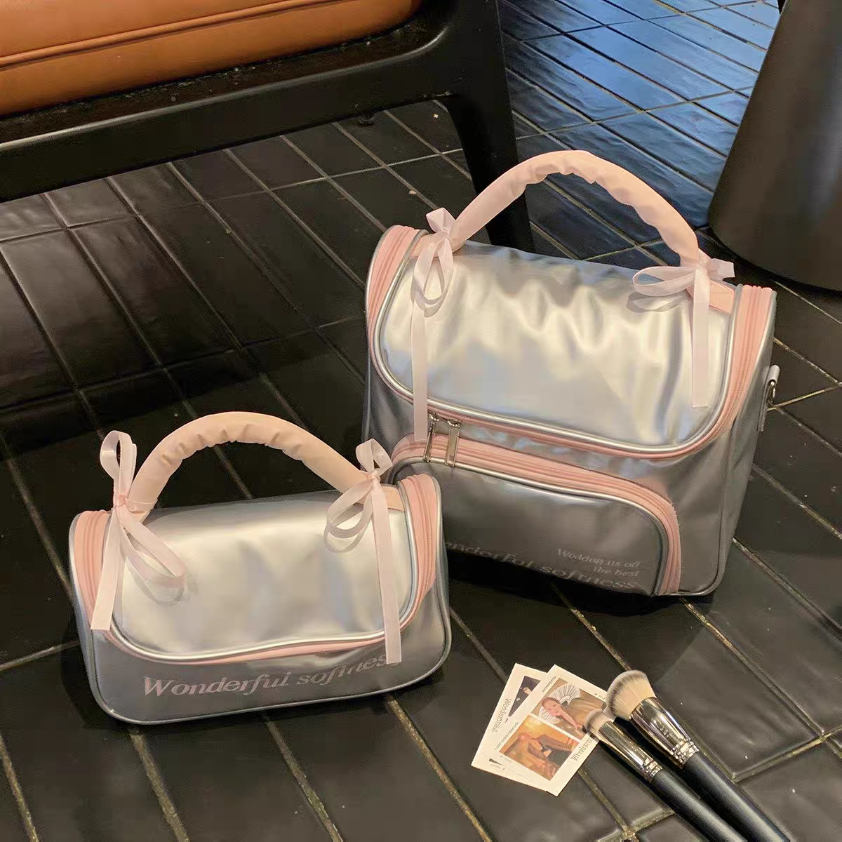 化妆包女大容量化妆品收纳包防水便携化妆刷多功能分区旅行洗漱包