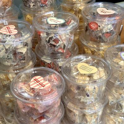 雪花酥包装盒子牛轧饼干糖果常温西点炒货坚果蜜饯透明碗打包盒子