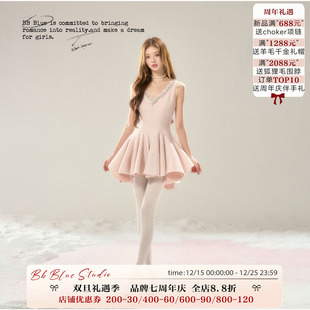 BLUE 千金感时尚 浪漫甜心 收腰法式 连衣裙女 V领毛呢2025年新款