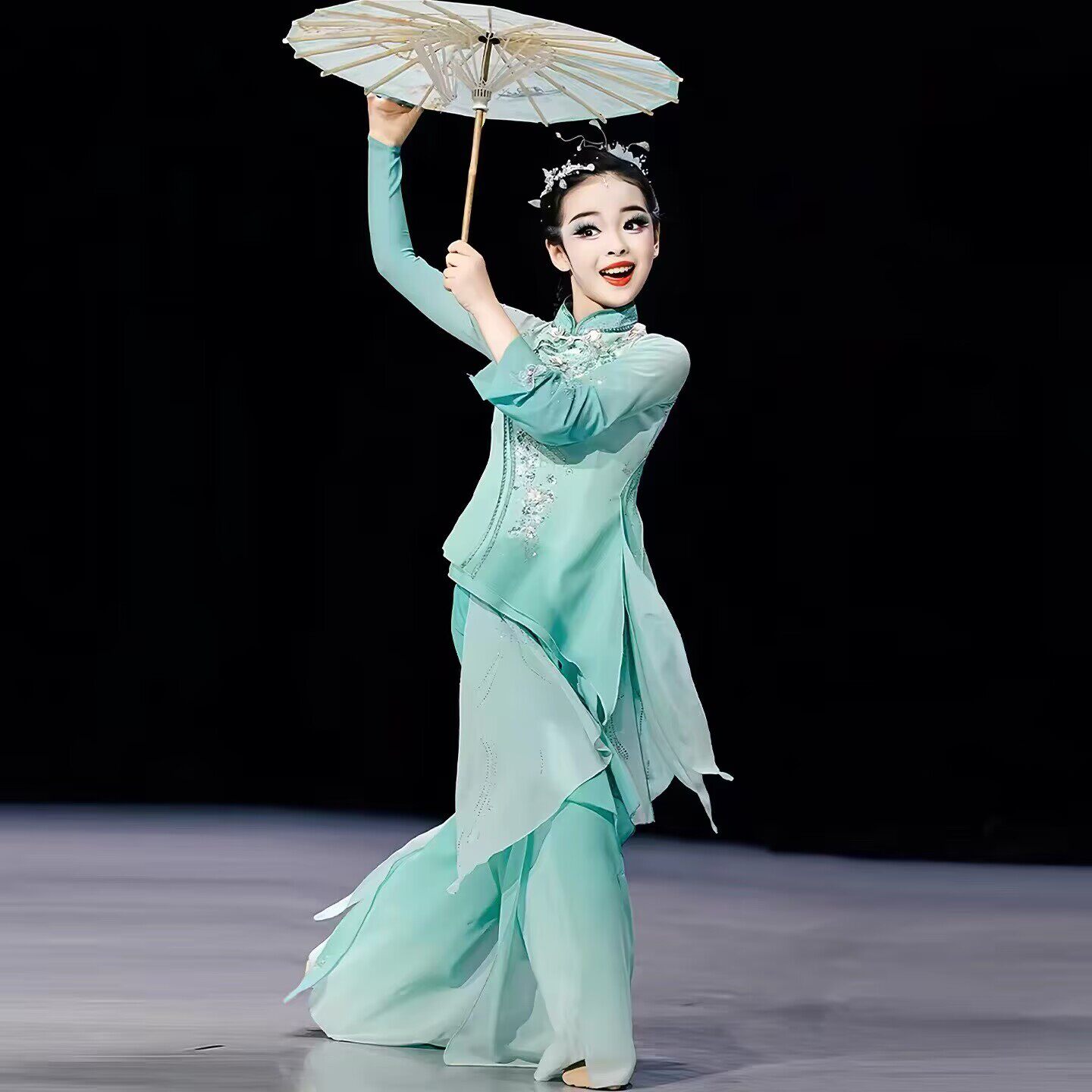 儿童诗雨江南剧目胶州秧歌舞蹈