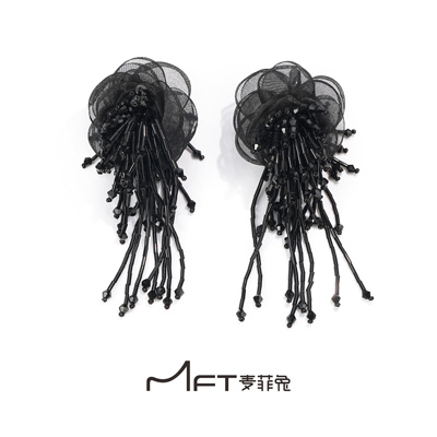 2025新款气质花朵流苏精灵耳发夹珠花絮语小抓夹新款发饰发量少