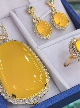 高冰种黄蜡无事牌项链925银镶嵌金色边黄色蜜蜡翡翠项链