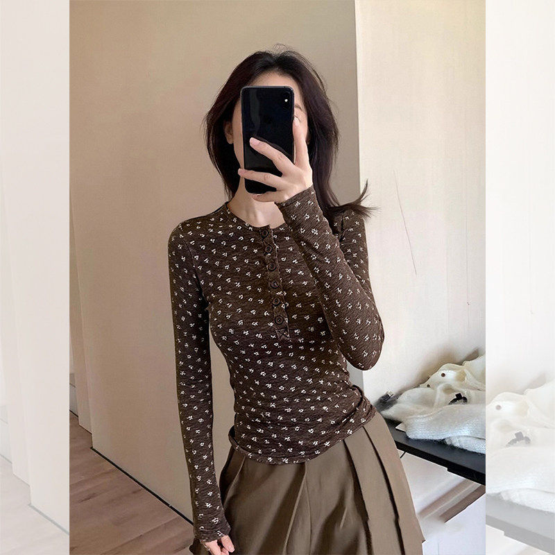 大码辣妹碎花半开领正肩长袖t恤女秋冬季显瘦修身内搭打底衫上衣,女装/女士精品,大码内搭,淘宝优惠券,粉丝福利购,淘宝优惠卷