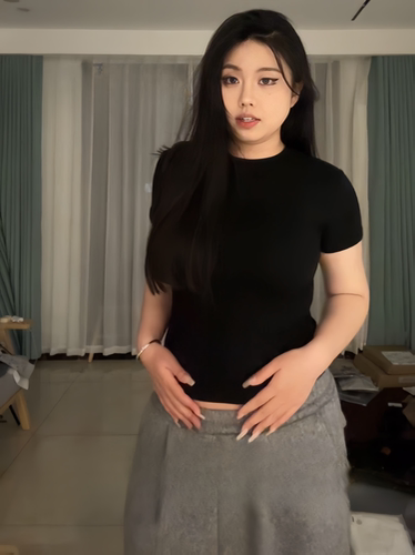 黑色辣妹短款T恤韩版修身