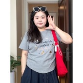 t恤2026新款 圆领刺绣正肩短袖 胖mm气质掐腰显瘦别致上衣 女装 大码