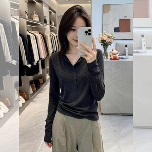 大码胖mm纽扣长袖修身T恤早秋装女款2026新款V领御姐轻熟小上衣