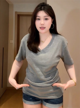 大码灰色v领掐腰正肩短袖t恤女夏季胖mm显瘦遮肚内搭打底内搭上衣