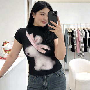 辣妹时尚 T恤美式 绝美上衣女 胖mm纯欲风丝带兔子印花褶皱短袖 大码