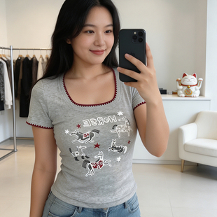 撞色显瘦绝美短款 T恤女夏季 上衣 胖mm韩系甜辣风小马印花短袖 大码