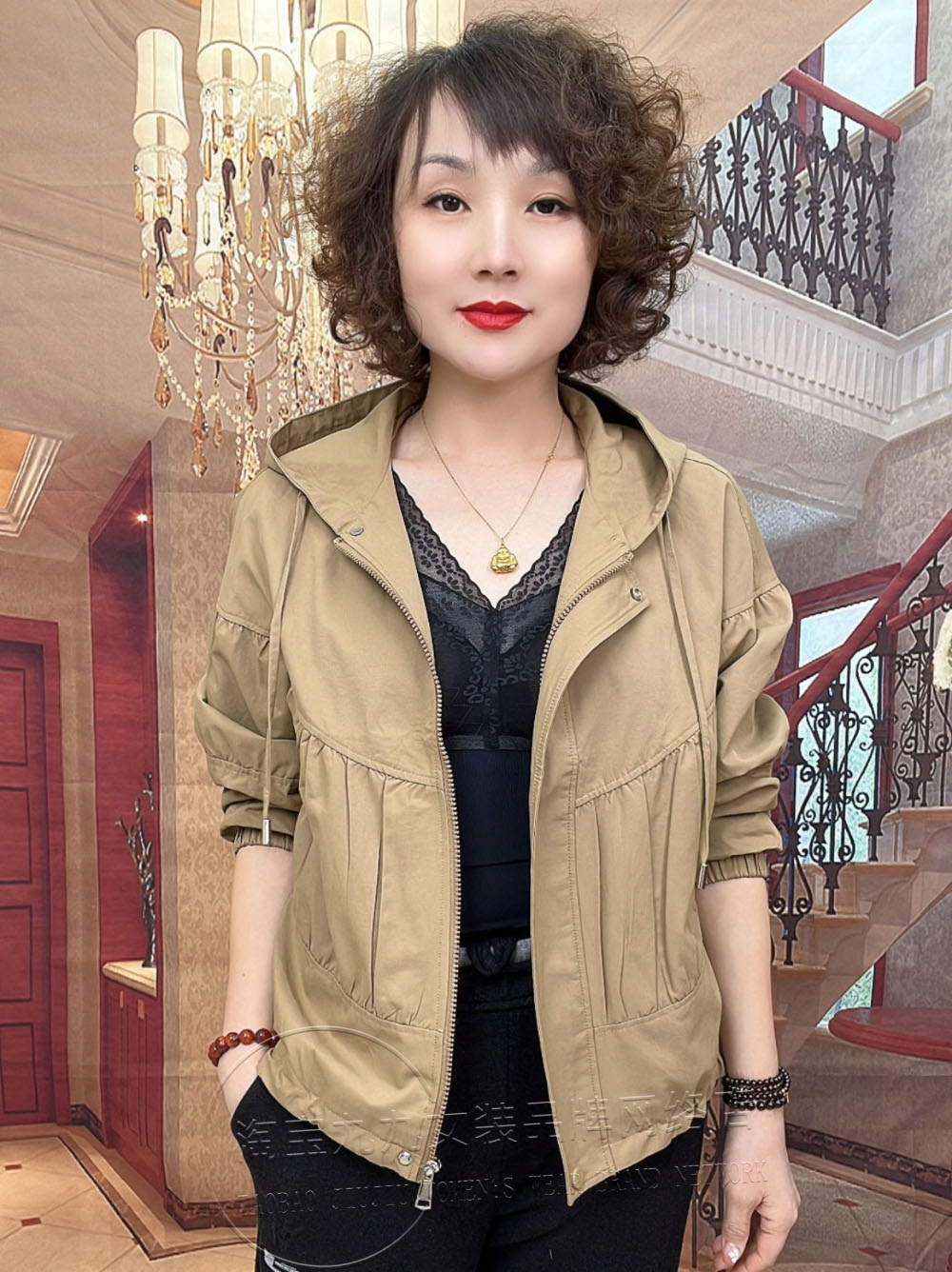 春季新款连帽休闲短外套女士宽松时尚显瘦减龄百搭拉链夹克上衣,女装/女士精品,短外套,淘宝优惠券,粉丝福利购,淘宝优惠卷